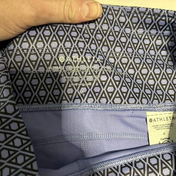 Athleta Ultimate Stash Monogram Shorts Womens Medium Purple Pocket 7 Inch NWT - Picture 6 of 10